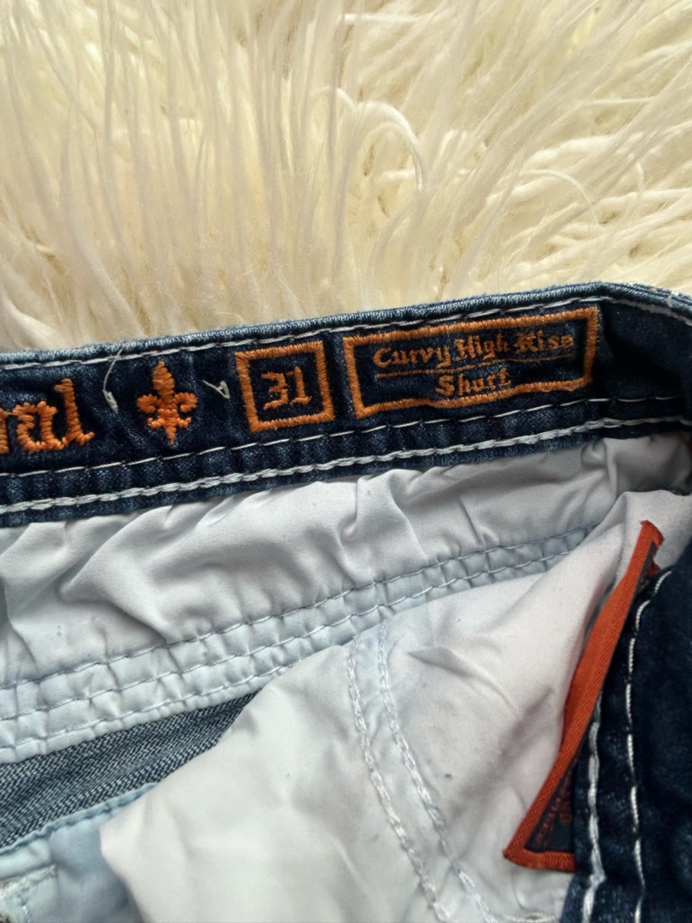 Rock Revival Curvy High Rise Short - Picture 4 of 4
